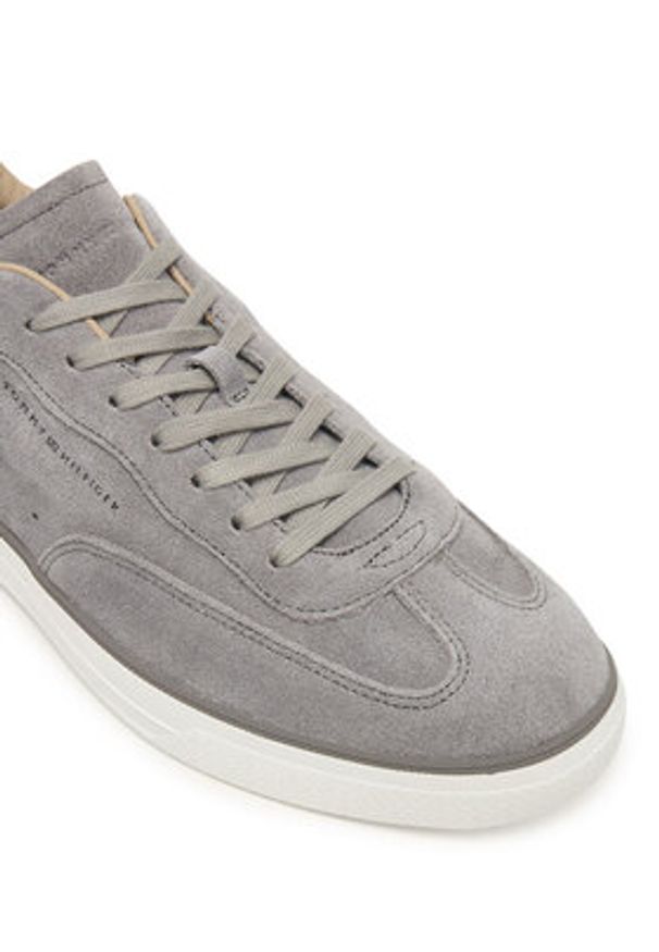 TOMMY HILFIGER - Tommy Hilfiger Sneakersy Lo Lux FM0FM05816 Szary. Kolor: szary. Materiał: zamsz, skóra