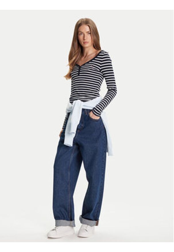 Tommy Jeans Bluzka Henley DW0DW20903 Granatowy Slim Fit. Typ kołnierza: typu henley. Kolor: niebieski. Materiał: bawełna, syntetyk