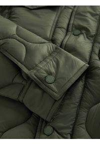 Ombre Clothing - Kurtka pikowana męska w koszulowym fasonie – oliwkowa V2 - Rozmiar: L. Okazja: na co dzień. Kolor: oliwkowy. Materiał: poliester, materiał. Wzór: aplikacja. Styl: casual, elegancki #3