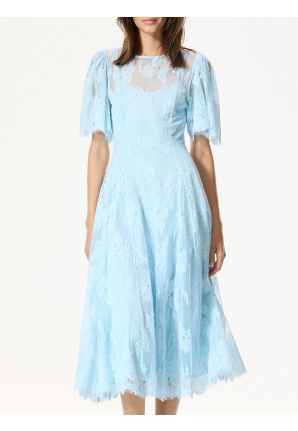 Reserved - Sukienka z koronki - jasnoniebieski. Kolor: niebieski. Materiał: koronka. Wzór: koronka. Typ sukienki: proste