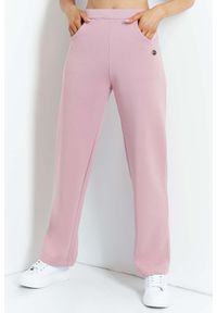 Lemoniade - Dresowe Spodnie z Prostymi Nogawkami - Różowe. Kolor: różowy. Materiał: dresówka