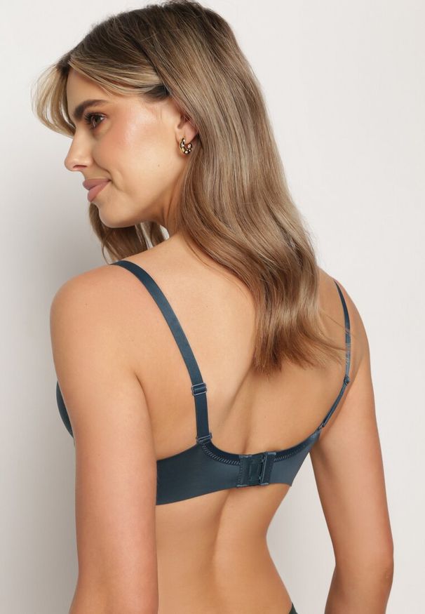 Born2be - Ciemnozielony Biustonosz Gładki z Efektem Push-Up i Wycięciami Roselily. Kolor: zielony. Rodzaj stanika: push-up. Wzór: gładki