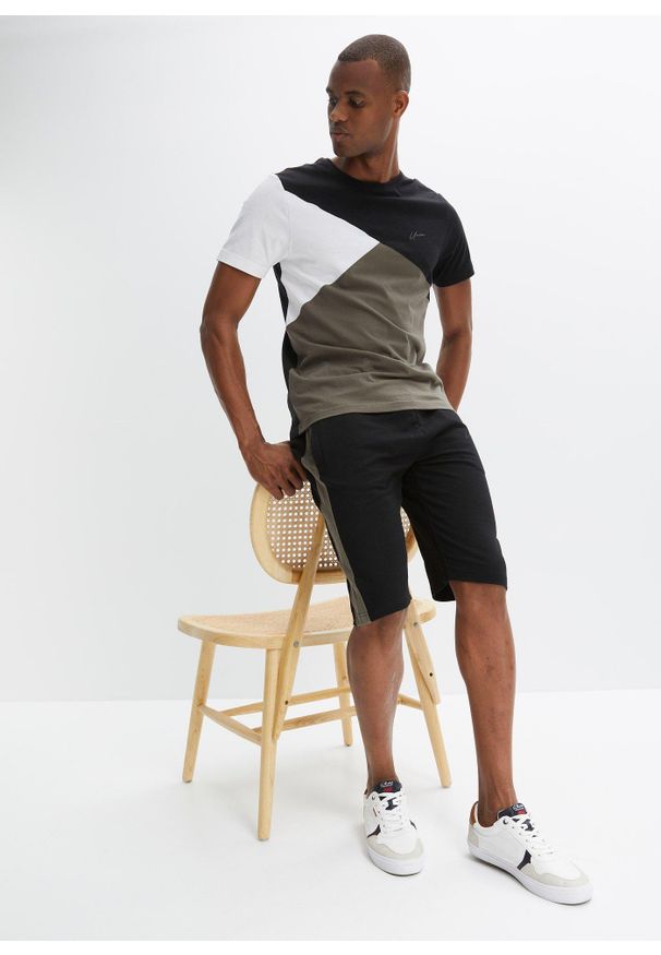 bonprix - T-shirt + bermudy dresowe (2 części). Kolor: czarny. Materiał: dresówka