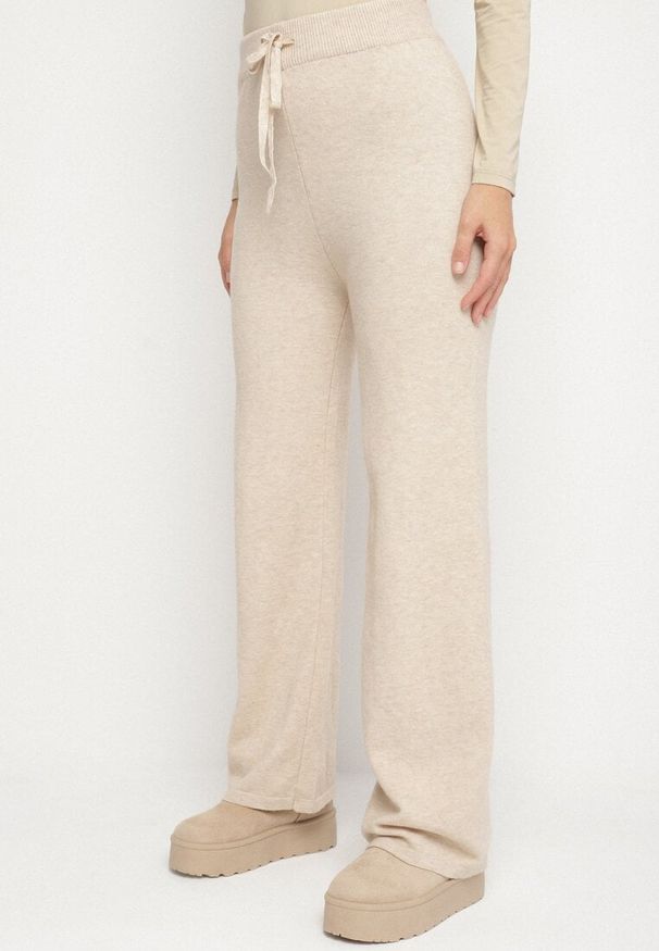 Born2be - Beżowy Komplet Dzianinowy z Wełną Bluza z Kapturem i Szerokie Spodnie Otisela. Kolor: beżowy. Materiał: dzianina, wełna