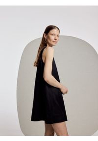 Reserved - Sukienka z lnu - czarny. Kolor: czarny. Materiał: len. Typ sukienki: proste #1