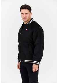 Tommy Jeans - TOMMY JEANS Czarny męski bomber z domieszką wełny Varsity, Rozmiar M. Okazja: na co dzień. Kolor: czarny. Materiał: wełna. Wzór: paski. Styl: elegancki, casual, klasyczny, sportowy #4
