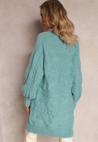 Renee - Ciemnozielony Długi Sweter Oversize z Wypukłym Splotem All Over Somet. Kolor: zielony. Długość: długie. Wzór: ze splotem. Styl: elegancki #3