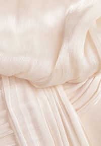 Renee - Jasnobeżowa Rozkloszowana Sukienka Wieczorowa z Szyfonowej Tkaniny Amanna. Kolor: beżowy. Materiał: tkanina, szyfon. Wzór: gładki, aplikacja. Typ sukienki: rozkloszowane. Styl: wizytowy #5