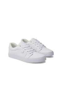 DC Shoes - Skórzane buty dla Mężczyzn ANVIL Biały. Kolor: biały. Materiał: syntetyk, skóra, materiał. Szerokość cholewki: normalna