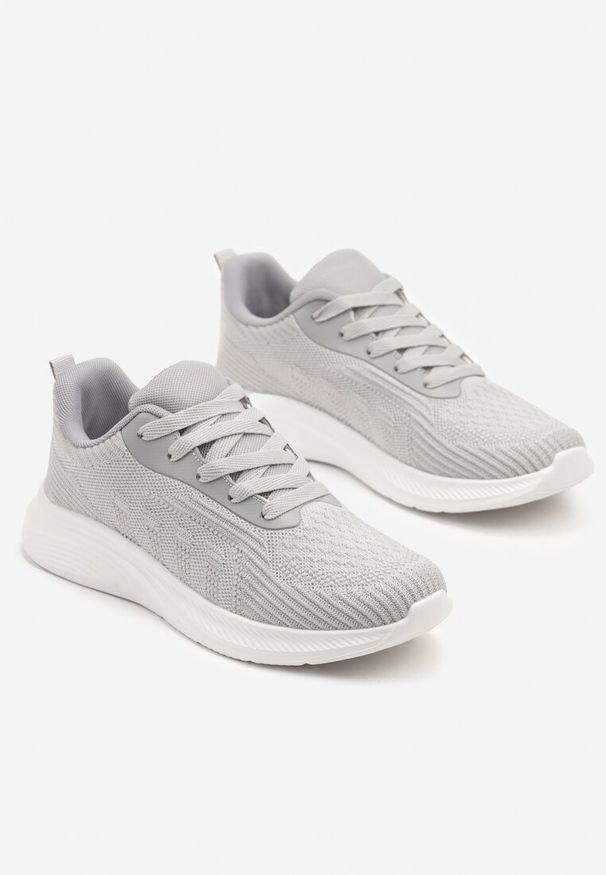 Renee - Szare Buty Sportowe Sneakersy z Tłoczonym Wzorem Amosira. Okazja: na spacer. Kolor: szary. Materiał: skóra, jeans. Sezon: wiosna. Wysokość obcasa: bez obcasa. Sport: turystyka piesza