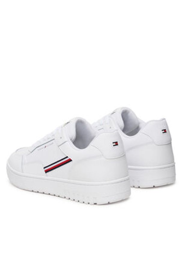 TOMMY HILFIGER - Tommy Hilfiger Sneakersy Th Basket Core Stripes FM0FM05631 Biały. Kolor: biały. Materiał: skóra