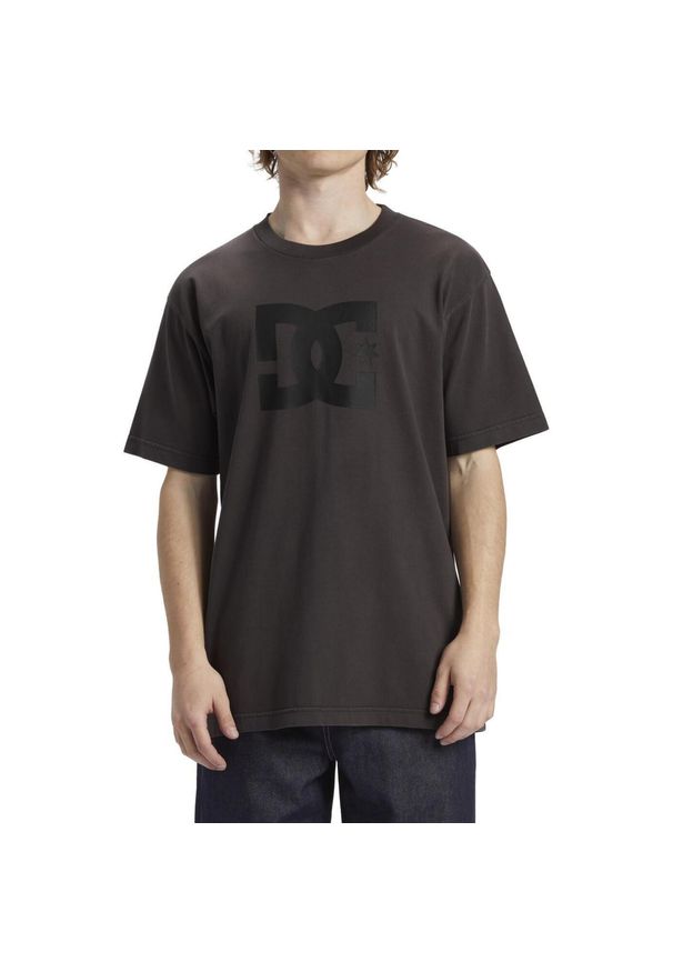 DC Shoes - Koszulka z krótkim rękawem dla Mężczyzn DC STAR PIGMENT DYE Czarny. Kolor: czarny. Materiał: bawełna, tkanina. Długość rękawa: krótki rękaw. Długość: krótkie