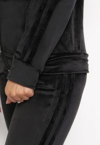 Born2be - Czarny Komplet Dresowy 2-częściowy z Bluzą i Spodniami Zeimetta. Kolor: czarny. Materiał: dresówka #3