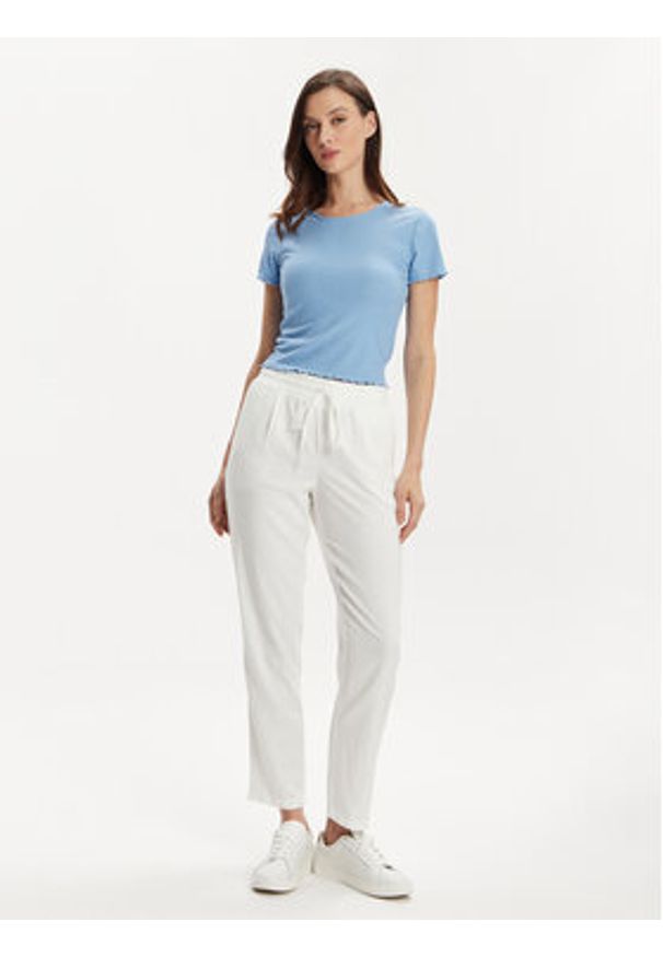 Vero Moda Spodnie materiałowe Jesmilo 10279691 Biały Regular Fit. Kolor: biały. Materiał: len, wiskoza