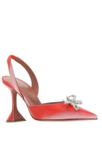 AMINA MUADDI - Koralowe sandały z kokardą Rosie. Zapięcie: pasek. Kolor: czerwony. Materiał: satyna, jedwab. Wzór: aplikacja. Obcas: na obcasie. Wysokość obcasa: średni