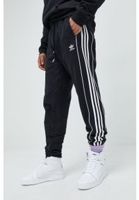 adidas Originals spodnie dresowe bawełniane męskie kolor czarny gładkie. Kolor: czarny. Materiał: bawełna, dresówka. Wzór: gładki #1