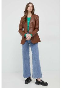 Sisley marynarka kolor brązowy jednorzędowa gładka. Kolor: brązowy. Materiał: materiał. Wzór: gładki #6