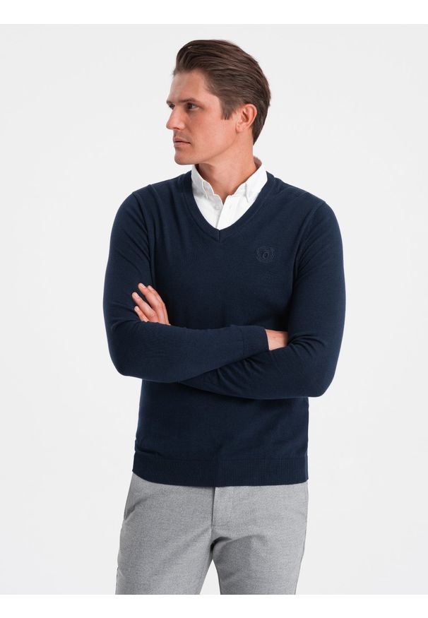 Ombre Clothing - Sweter męski z dekoltem "w serek" z koszulowym kołnierzykiem - granatowy V2 - Rozmiar: M. Typ kołnierza: dekolt w serek, kołnierzyk koszulowy. Kolor: niebieski. Materiał: materiał, nylon, bawełna. Styl: klasyczny