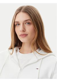 Tommy Jeans Bluza Flag DW0DW19729 Biały Regular Fit. Kolor: biały. Materiał: bawełna #5