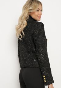 Born2be - Czarna Dwurzędowa Marynarka Taliowana w Tweedowym Stylu z Imitacją Kieszeni Liolia. Okazja: na co dzień. Kolor: czarny. Styl: elegancki, casual #3