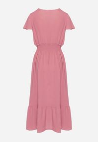 Born2be - Różowa Sukienka o Rozkloszowanym Kroju z Kopertowym Dekoltem i Gumką w Talii Reiliana. Okazja: na imprezę, na co dzień. Typ kołnierza: dekolt kopertowy. Kolor: różowy. Typ sukienki: kopertowe. Styl: casual, elegancki #2