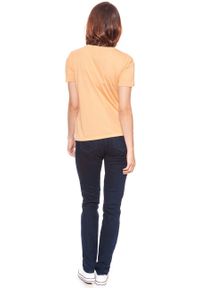 Wrangler - WRANGLER T SHIRT DAMSKI DRAPE TEE APRICOT NECTAR W7016DI65. Wzór: nadruk. Styl: vintage #6