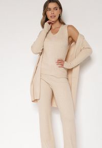 Born2be - Jasnobeżowy Komplet Dzianinowy z Bawełną Spodnie Kamizelka i Długi Kardigan Meviravia. Kolor: beżowy. Materiał: bawełna, dzianina #1
