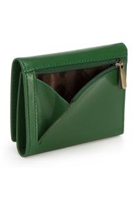 Wittchen - Damski portfel z gładkiej skóry mały zielony. Kolor: zielony. Materiał: skóra. Wzór: gładki