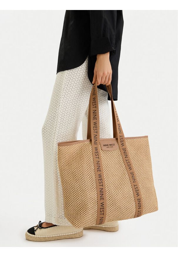 Nine West Torebka CEO-Avenia-LA374-4513-6 Beżowy. Kolor: beżowy