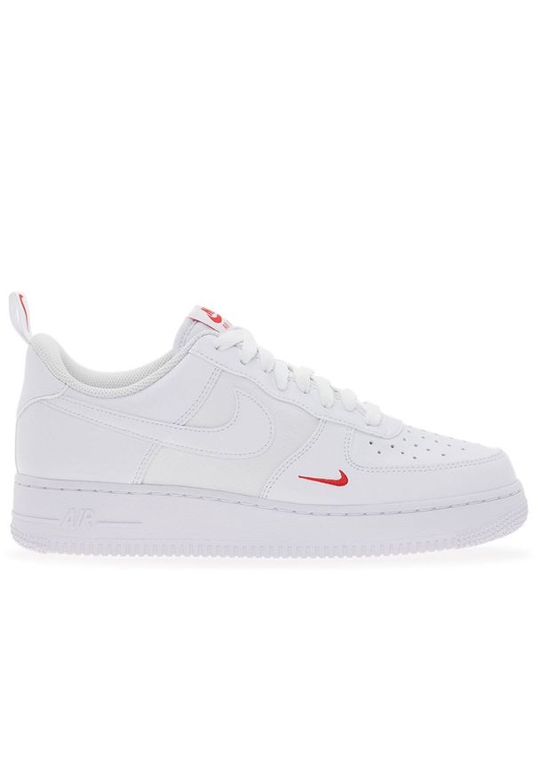 Buty Nike Air Force 1 '07 FZ7187-100 - białe. Zapięcie: sznurówki. Kolor: biały. Materiał: skóra. Szerokość cholewki: normalna. Model: Nike Air Force