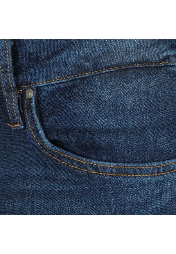 Guess Jeansy "Angels" | M74AN2 D2RD1 | Mężczyzna | Granatowy. Kolor: niebieski. Wzór: aplikacja