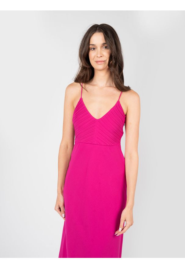Patrizia Pepe Sukienka | 8A1214/AD08 | Kobieta | Różowy. Okazja: na co dzień. Kolor: różowy. Materiał: poliester. Długość rękawa: na ramiączkach. Typ sukienki: proste. Styl: casual, elegancki