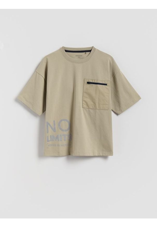 Reserved - Bawełniany t-shirt oversize - kremowy. Kolor: kremowy. Materiał: bawełna