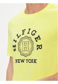 TOMMY HILFIGER - Tommy Hilfiger T-Shirt Coin MW0MW34437 Żółty Regular Fit. Kolor: żółty. Materiał: bawełna