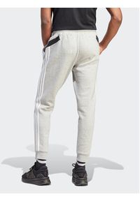 Adidas - adidas Spodnie dresowe IP2242 Szary Regular Fit. Kolor: szary. Materiał: bawełna, dresówka #5