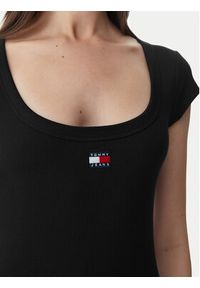Tommy Jeans Sukienka codzienna Badge DW0DW22841 Czarny Slim Fit. Okazja: na co dzień. Kolor: czarny. Materiał: bawełna. Typ sukienki: proste. Styl: casual #5