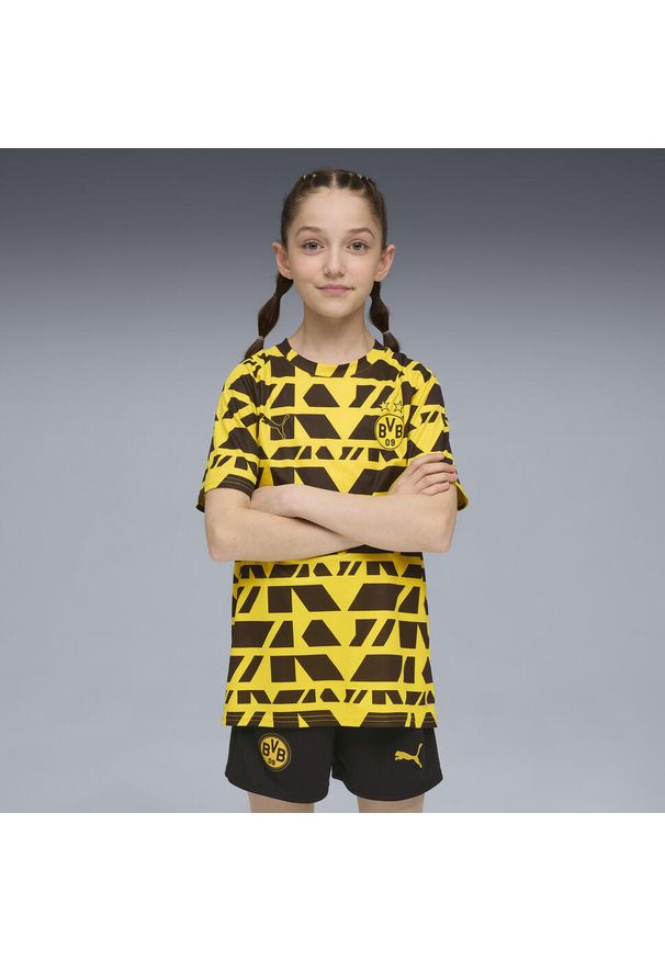 Puma - Młodzieżowa koszulka przedmeczowa Borussia Dortmund PUMA Faster Yellow Black. Kolor: czarny, wielokolorowy, żółty. Sport: piłka nożna