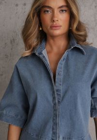 Renee - Niebieski Jeansowy Kombinezon o Krótkim Fasonie Oversize Cnassiasse. Okazja: na co dzień. Kolor: niebieski. Materiał: jeans. Długość: krótkie. Sezon: lato. Styl: street, elegancki, casual #3