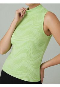 Sinsay - Prążkowana bluzka bez rękawów z półgolfem - wielobarwny. Materiał: prążkowany. Długość rękawa: bez rękawów #1