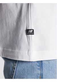 New Balance T-Shirt MT23569 Biały Relaxed Fit. Kolor: biały. Materiał: bawełna