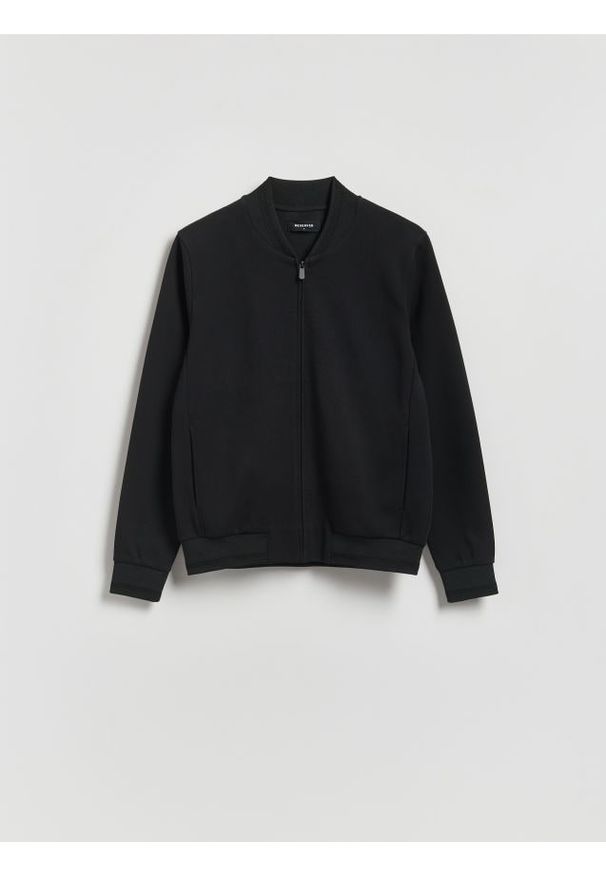 Reserved - Bluza bomberka - czarny. Kolor: czarny. Materiał: dzianina, bawełna