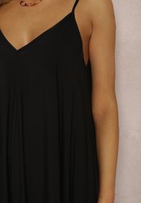 Renee - Czarna Sukienka z Wiskozy Harmameia. Kolor: czarny. Materiał: wiskoza. Długość rękawa: na ramiączkach. Wzór: gładki. Typ sukienki: rozkloszowane. Długość: maxi #5