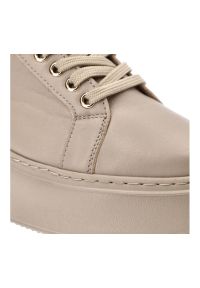 Beżowe Sneakersy CheBello Damskie Buty Jesienne. Kolor: beżowy. Materiał: skóra, materiał. Szerokość cholewki: normalna. Sezon: jesień. Styl: sportowy #4