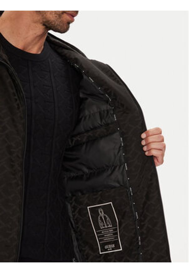 Guess Kurtka przejściowa M5YL14 WHEW2 Czarny Regular Fit. Kolor: czarny. Materiał: syntetyk