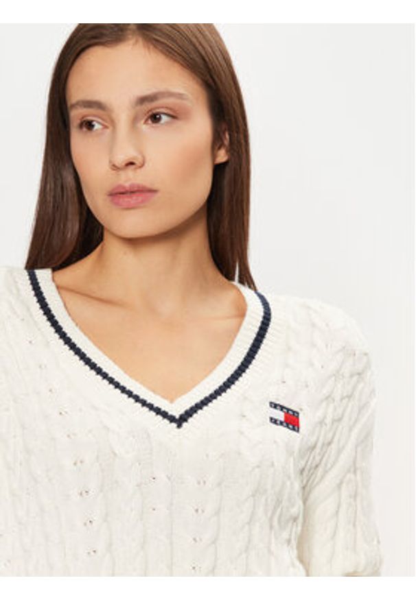 Tommy Jeans Sweter DW0DW19885 Écru Regular Fit. Materiał: bawełna