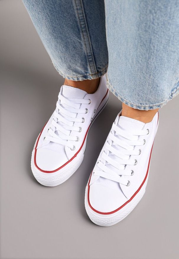 Born2be - Biało-Czerwone Trampki Vices na Grubszej Podeszwie pod Kostkę Tilomea. Okazja: na co dzień. Zapięcie: sznurówki. Kolor: biały. Materiał: jeans. Styl: casual