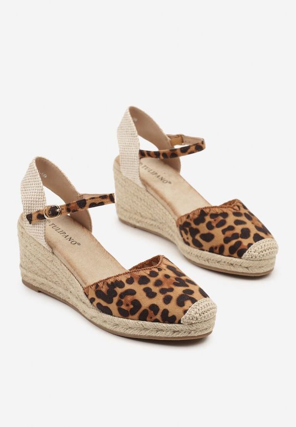 Born2be - Panterkowe Sandały Espadryle na Koturnie w Stylu Boho Merilwena. Okazja: na co dzień. Zapięcie: sprzączka. Obcas: na koturnie. Styl: boho