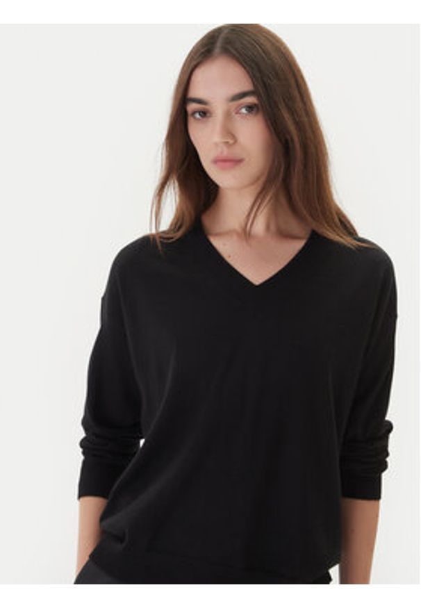 Weekend Max Mara Sweter Fiocchi 2525366042 Czarny Regular Fit. Kolor: czarny. Materiał: wełna