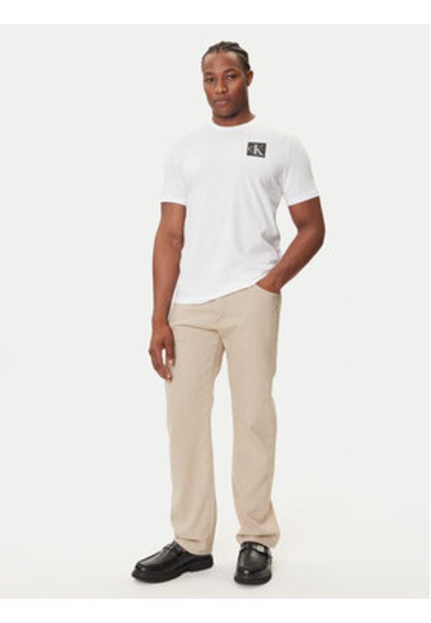 Calvin Klein Jeans T-Shirt Gradient Monogram LV04RC859G Biały Regular Fit. Kolor: biały. Materiał: bawełna. Wzór: gradientowy