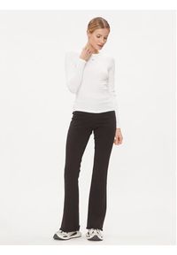 Tommy Jeans Spodnie materiałowe DW0DW17311 Czarny Flare Fit. Kolor: czarny. Materiał: bawełna